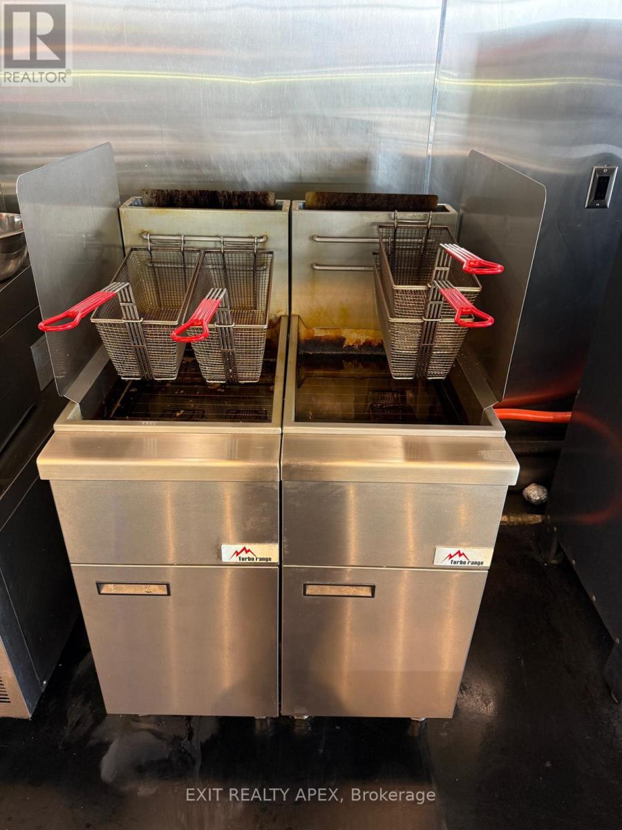 277 Upper Centennial Parkway, Hamilton, Ontario  L8J 3H4 - Photo 14 - X12513622