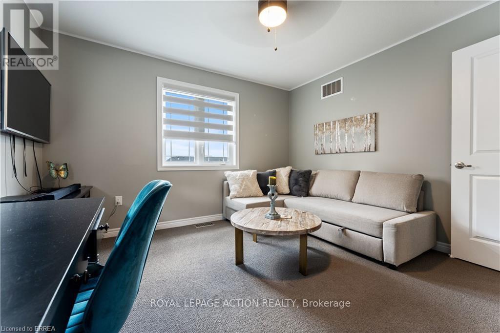 8 Lorne Card Drive, Brant, Ontario  N3L 0H8 - Photo 24 - X12513624