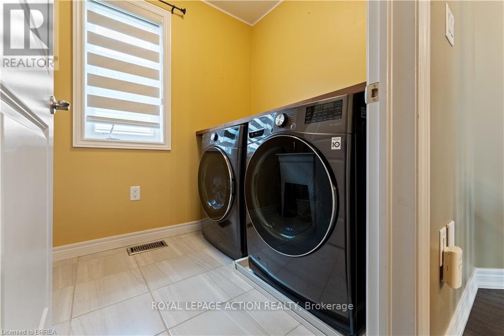 8 Lorne Card Drive, Brant, Ontario  N3L 0H8 - Photo 26 - X12513624