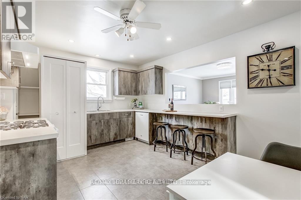 Unknown Address, ,     - Photo 5 - X12513630