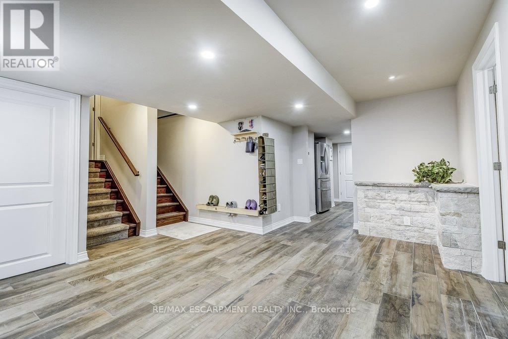 33 Lockman Drive, Hamilton, Ontario  L9K 0B9 - Photo 35 - X12513642