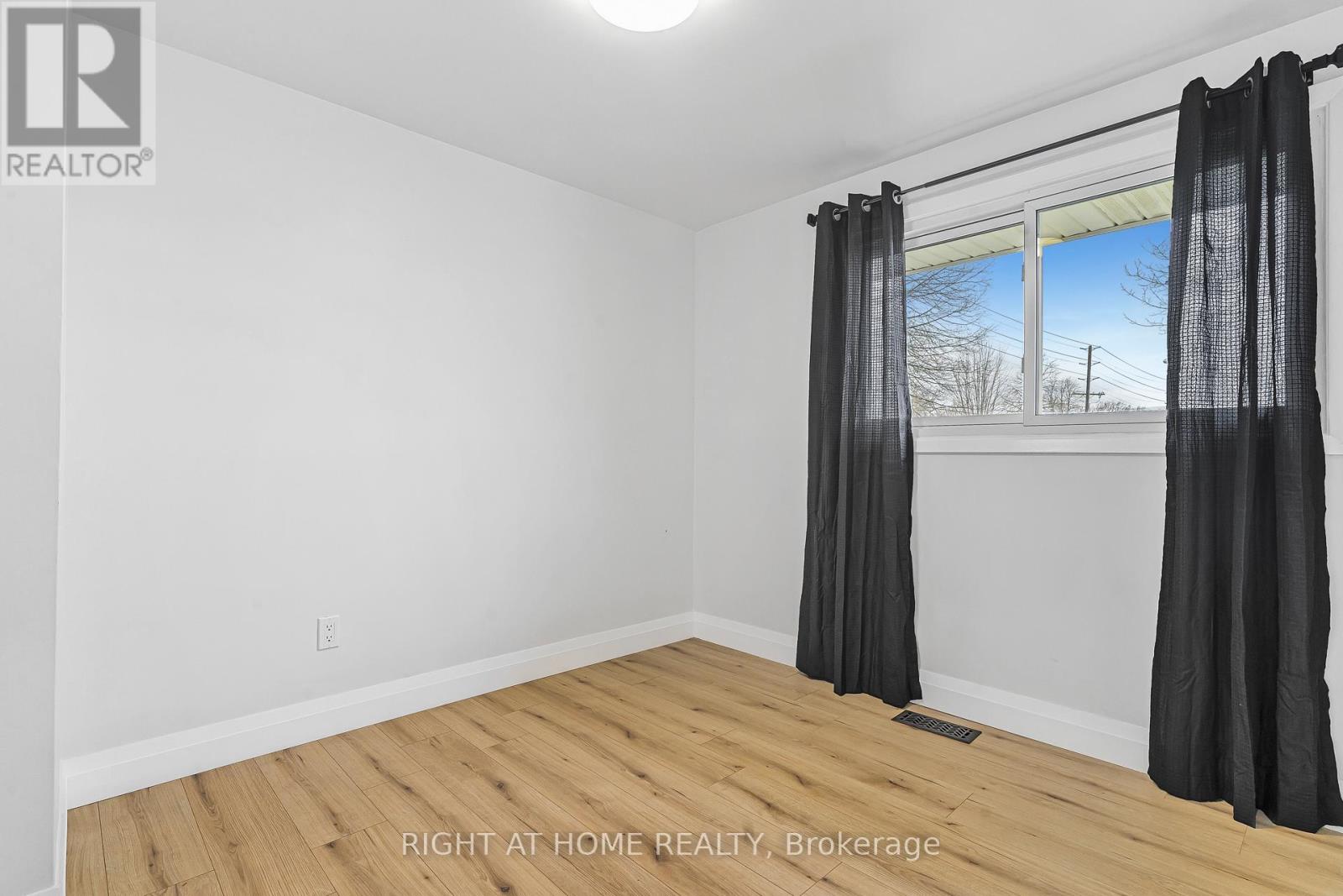 3 Northgate Drive, Welland, Ontario  L3C 5Y2 - Photo 13 - X12513684