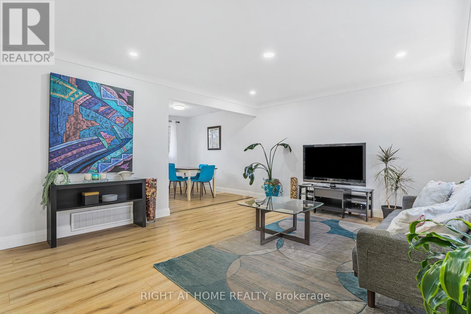 3 Northgate Drive, Welland, Ontario  L3C 5Y2 - Photo 3 - X12513684