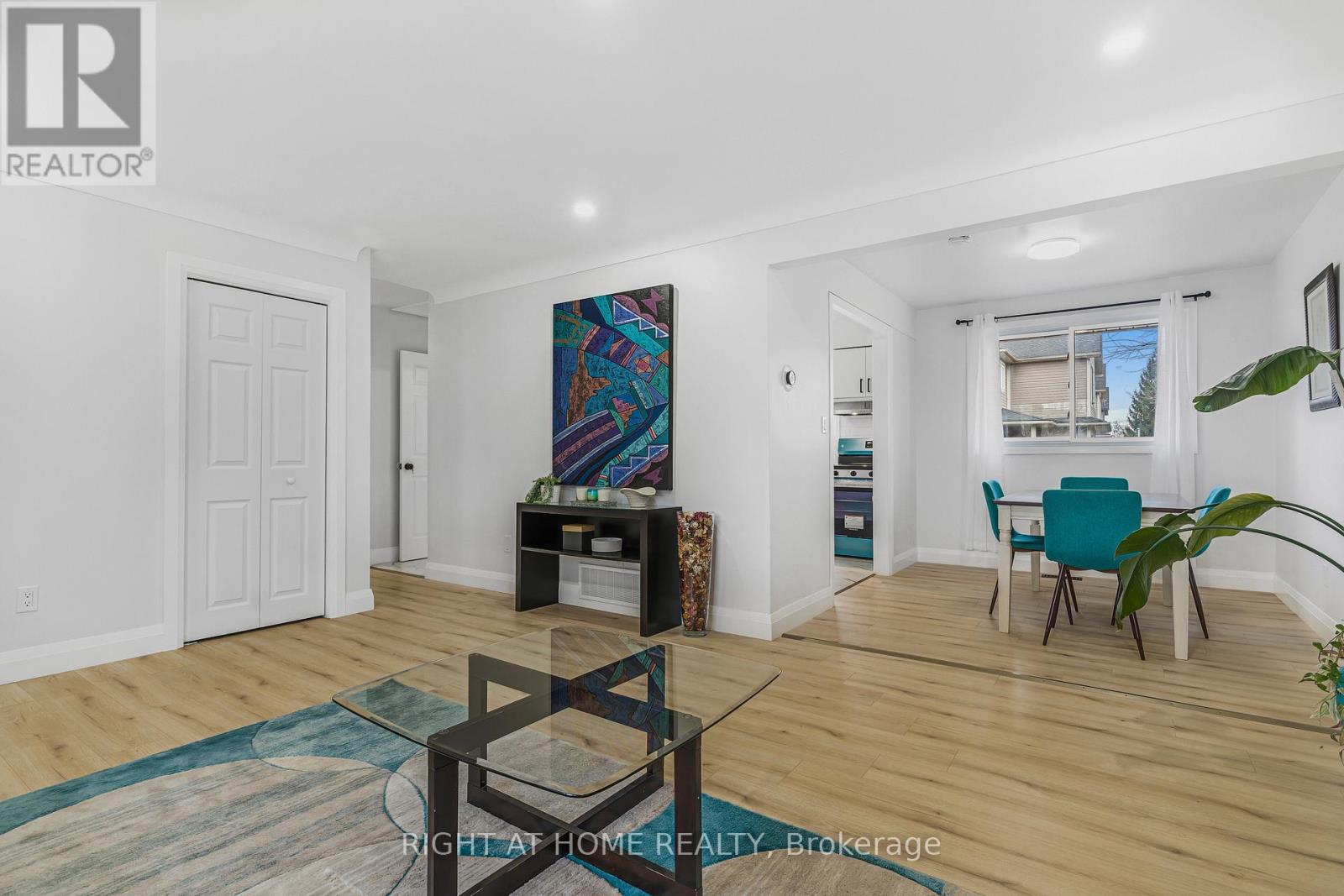 3 Northgate Drive, Welland, Ontario  L3C 5Y2 - Photo 4 - X12513684