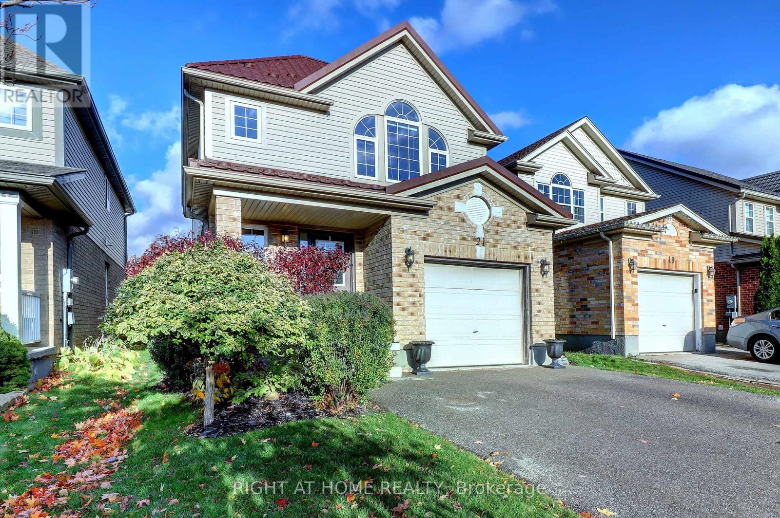 21 MULLIN DRIVE, Guelph, Ontario