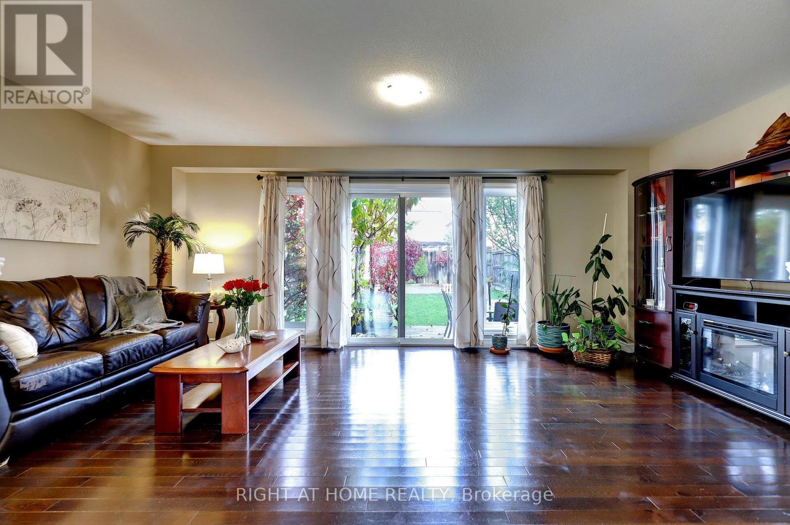 21 Mullin Drive, Guelph, Ontario  N1E 0E1 - Photo 13 - X12513792