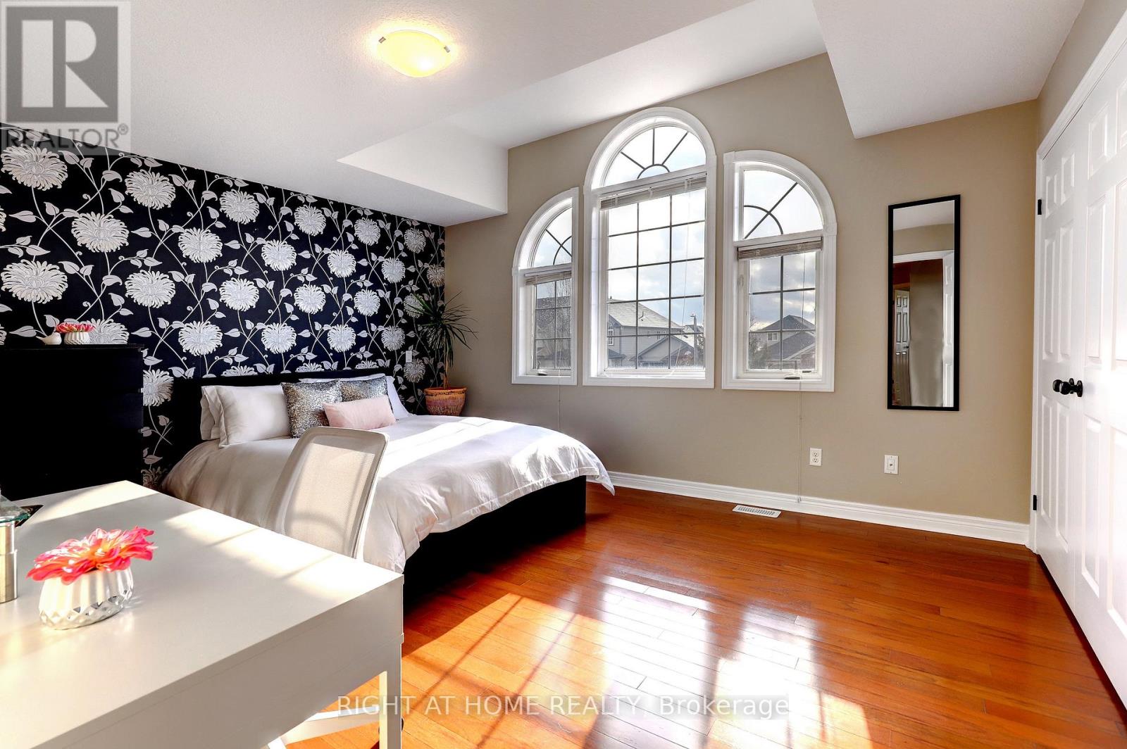 21 Mullin Drive, Guelph, Ontario  N1E 0E1 - Photo 18 - X12513792