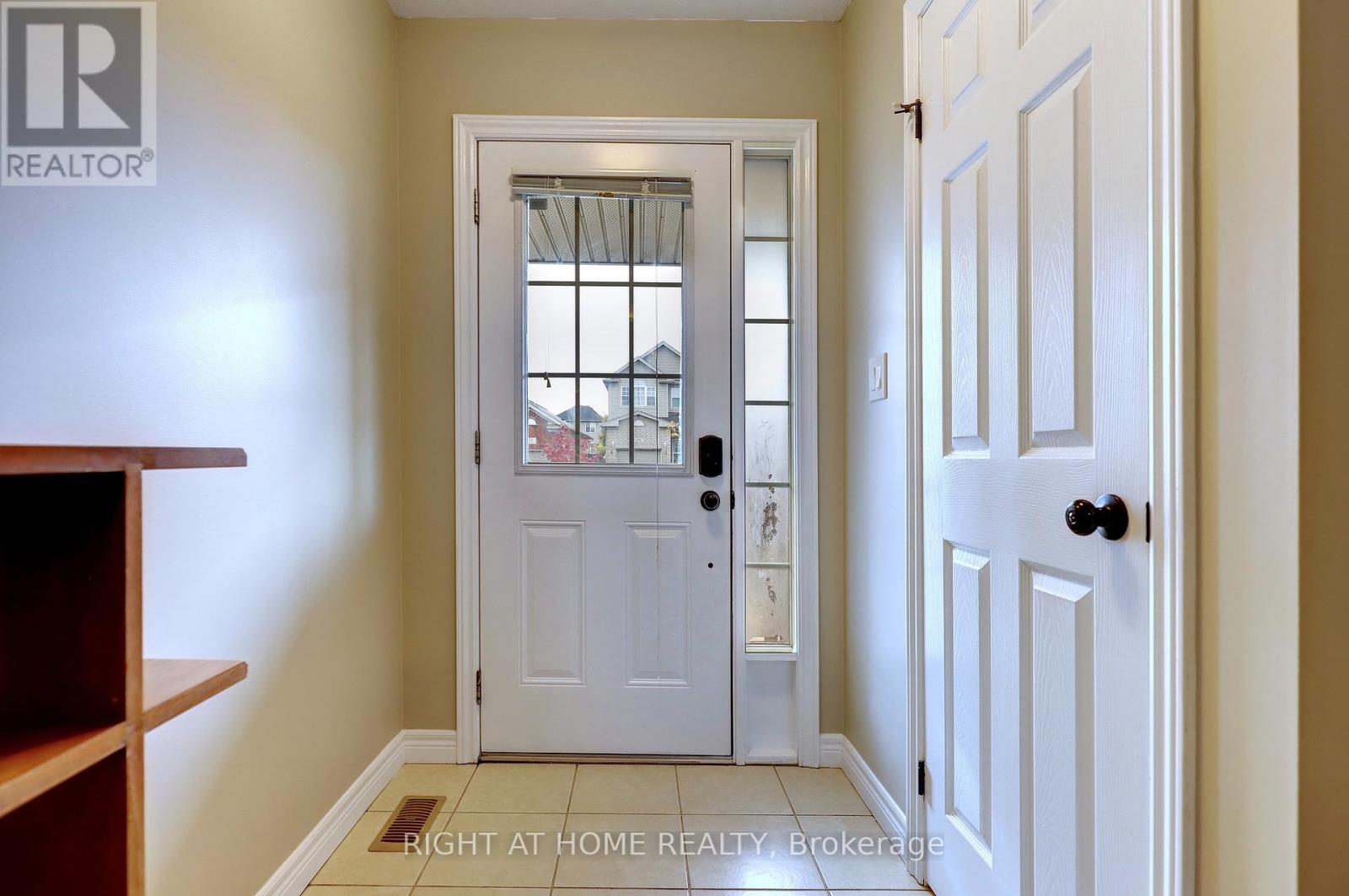 21 Mullin Drive, Guelph, Ontario  N1E 0E1 - Photo 5 - X12513792