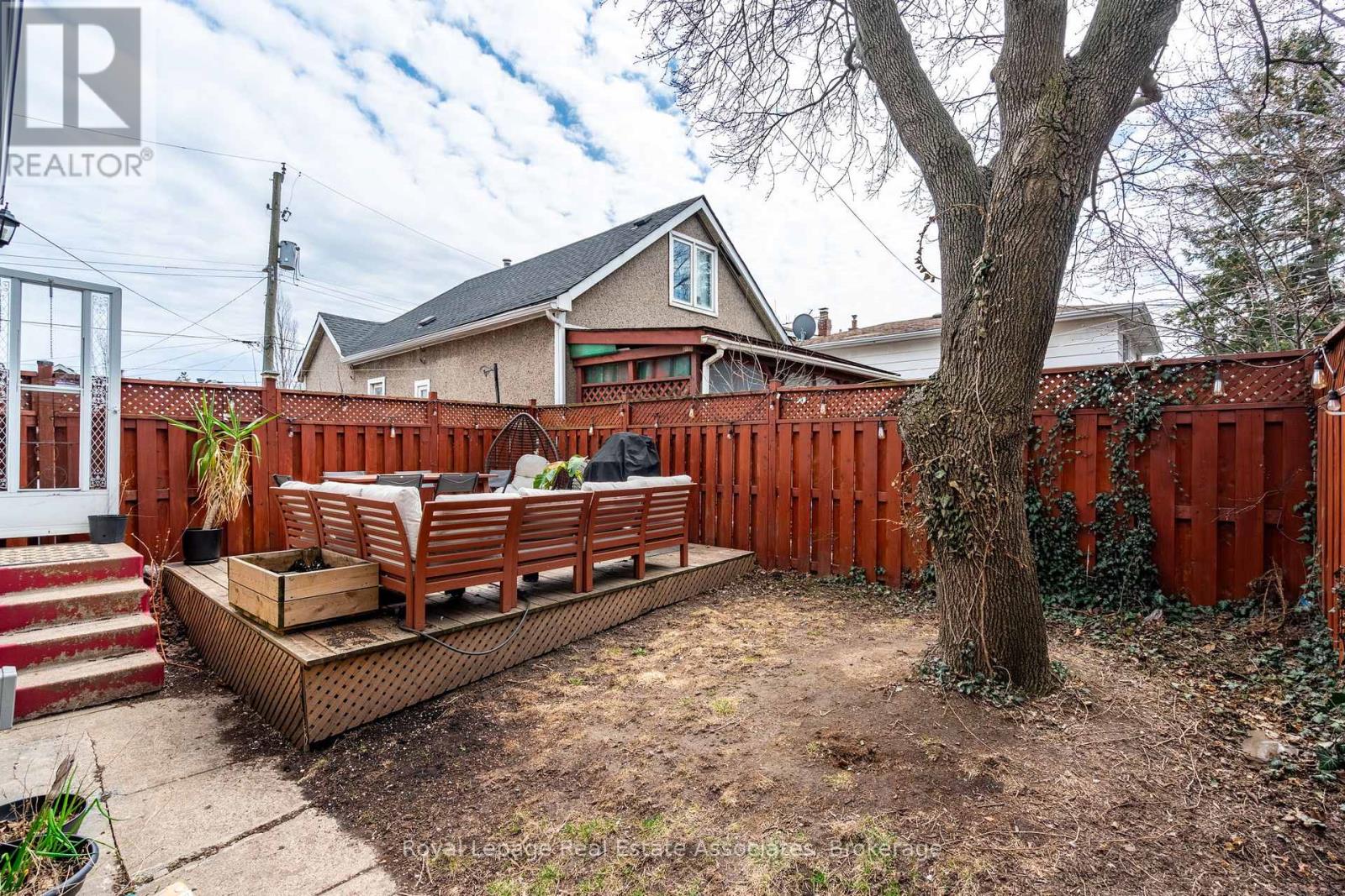 28 Edinburgh Avenue, Hamilton (Crown Point), Ontario  L8H 2C3 - Photo 37 - X12513796