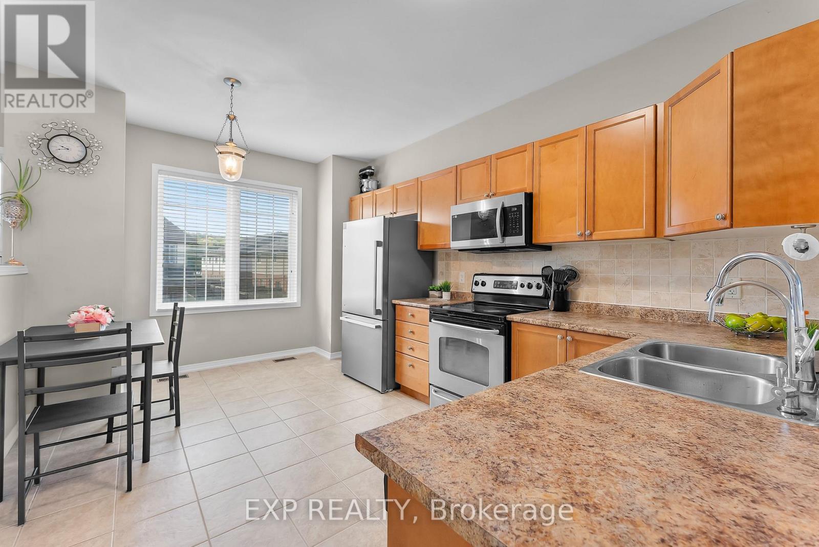 9 - 170 Dewitt Road, Hamilton, Ontario  L8E 0B4 - Photo 8 - X12513858