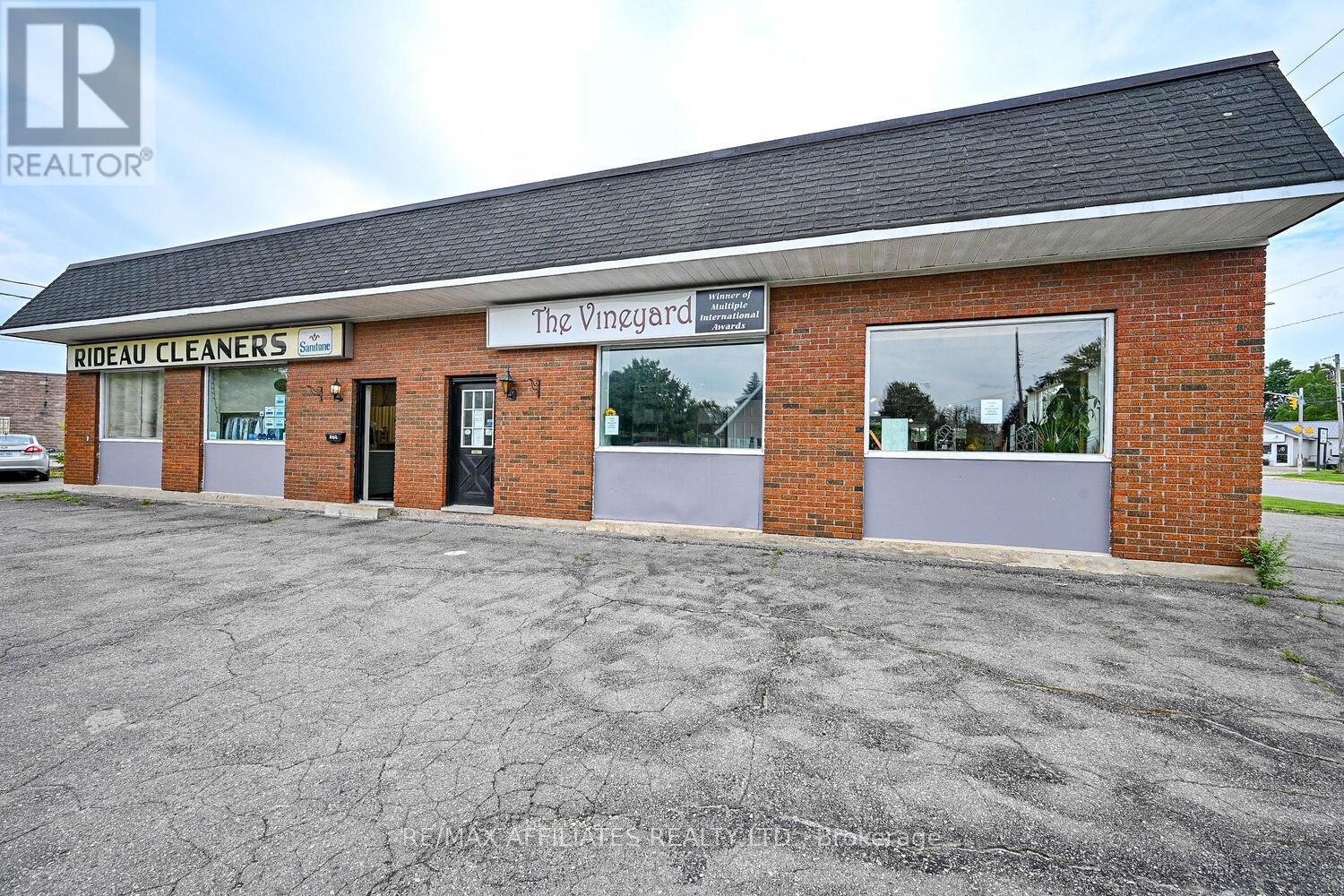 202 Percy Street, Smiths Falls, Ontario  K7A 4W8 - Photo 25 - X12149506