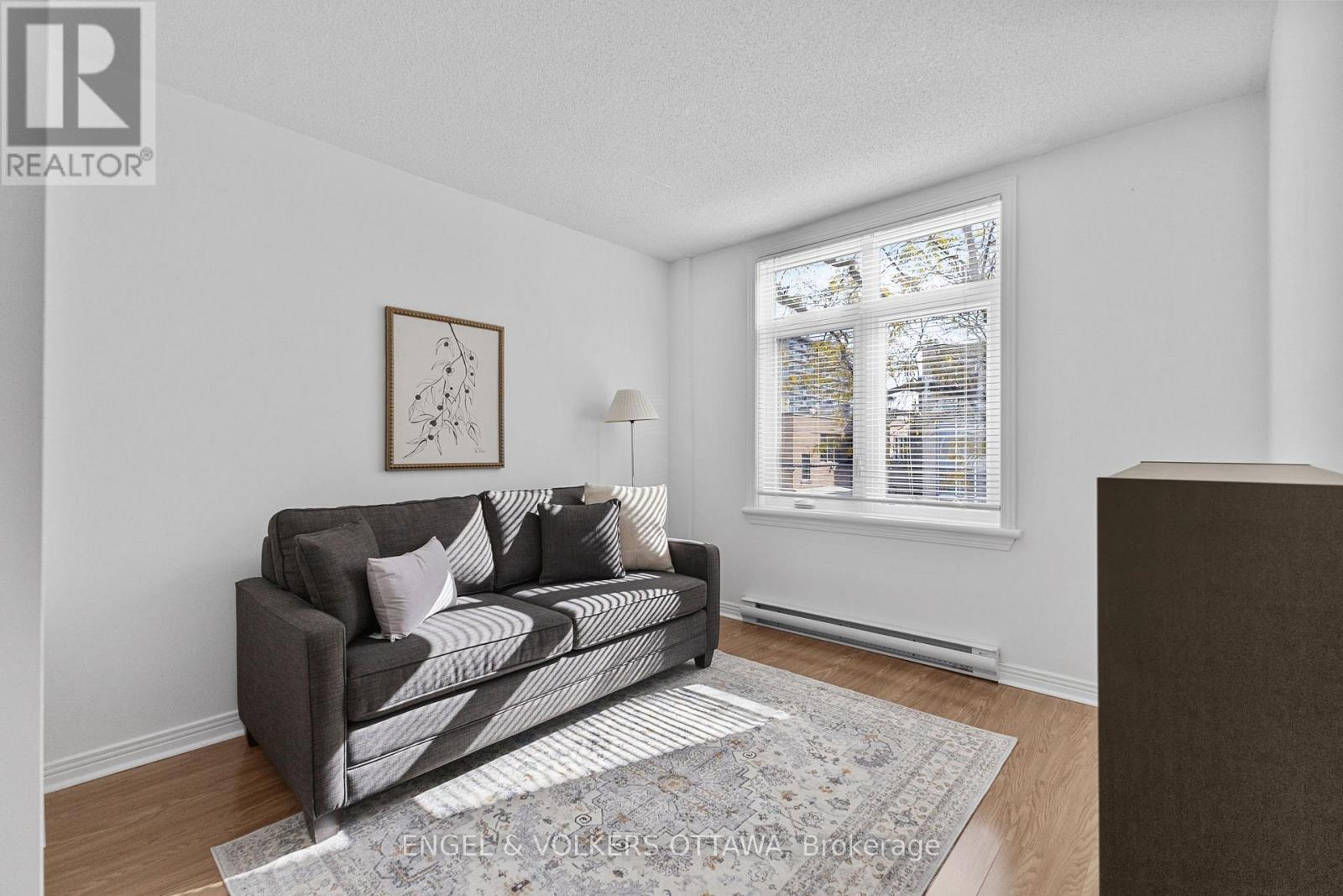 206 - 205 Somerset Street W, Ottawa, Ontario K2P 0J1 - Photo 18 - X12468319