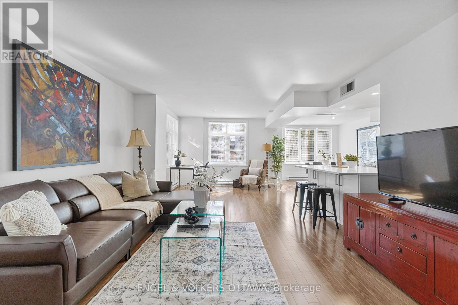 206 - 205 Somerset Street W, Ottawa, Ontario K2P 0J1 - Photo 16 - X12468319