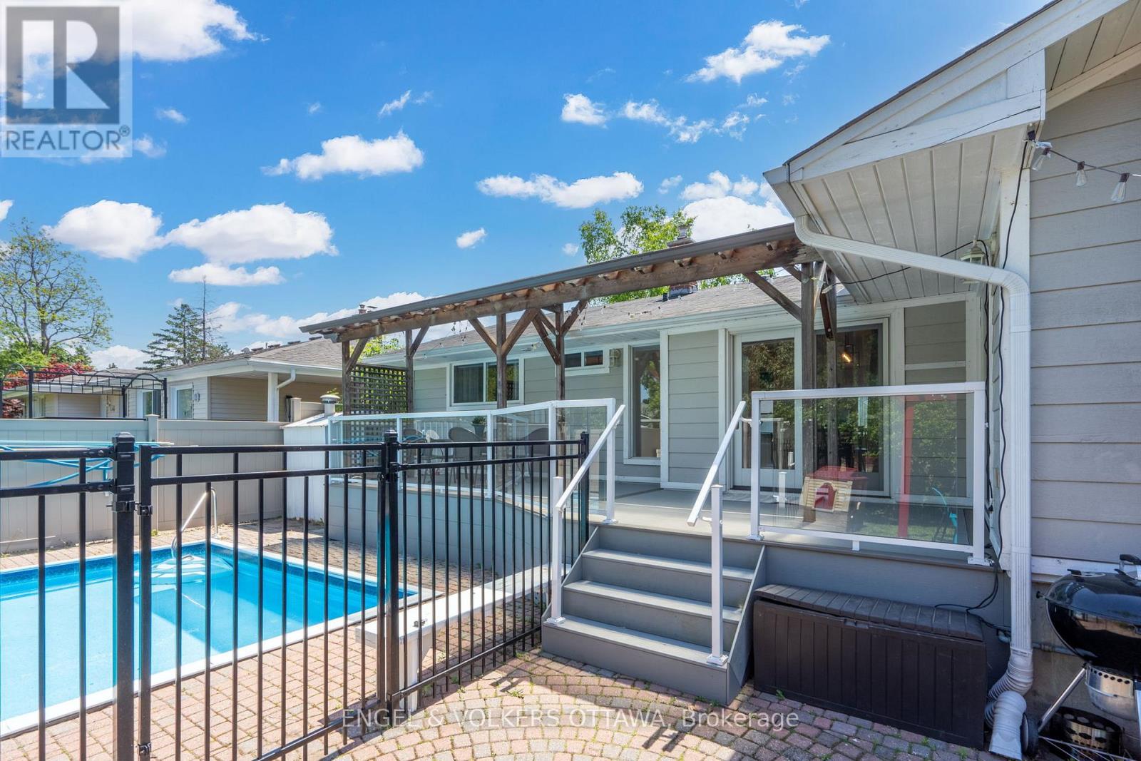 1369 Fontenay Crescent, Ottawa, Ontario  K1V 7K5 - Photo 30 - X12487233