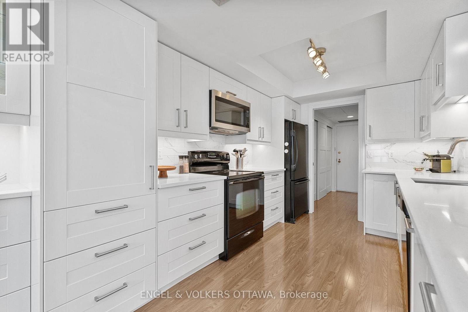 206 - 205 Somerset Street W, Ottawa, Ontario K2P 0J1 - Photo 7 - X12468319