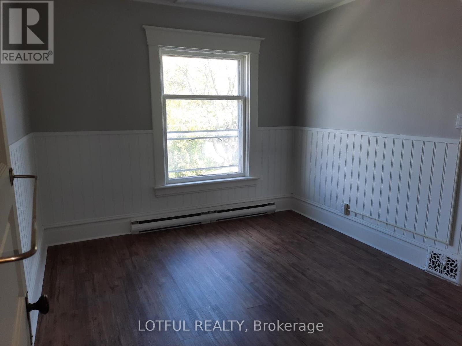 2 - 7 Montgomery Place, Smiths Falls, Ontario K7A 1S6 - Photo 3 - X12511772