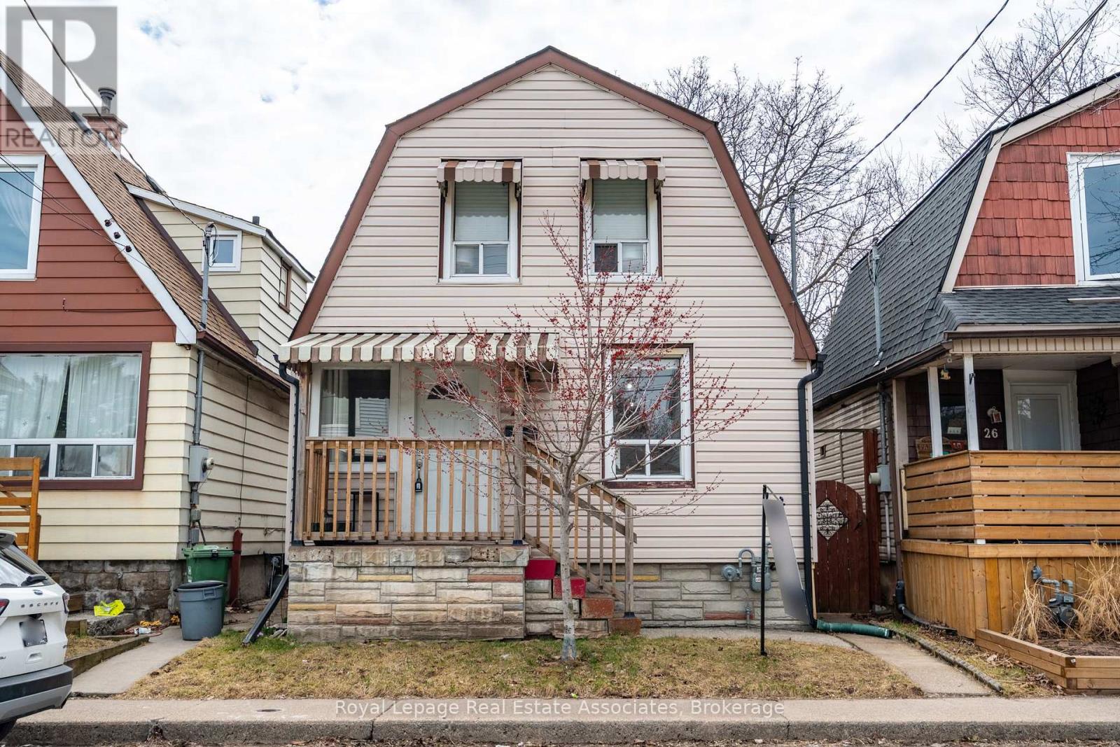 28 EDINBURGH AVENUE, Hamilton, Ontario