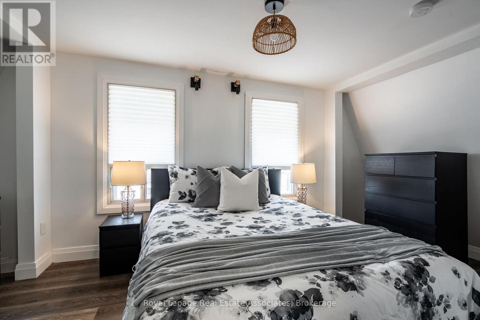 28 Edinburgh Avenue, Hamilton, Ontario  L8H 2C3 - Photo 22 - X12513796