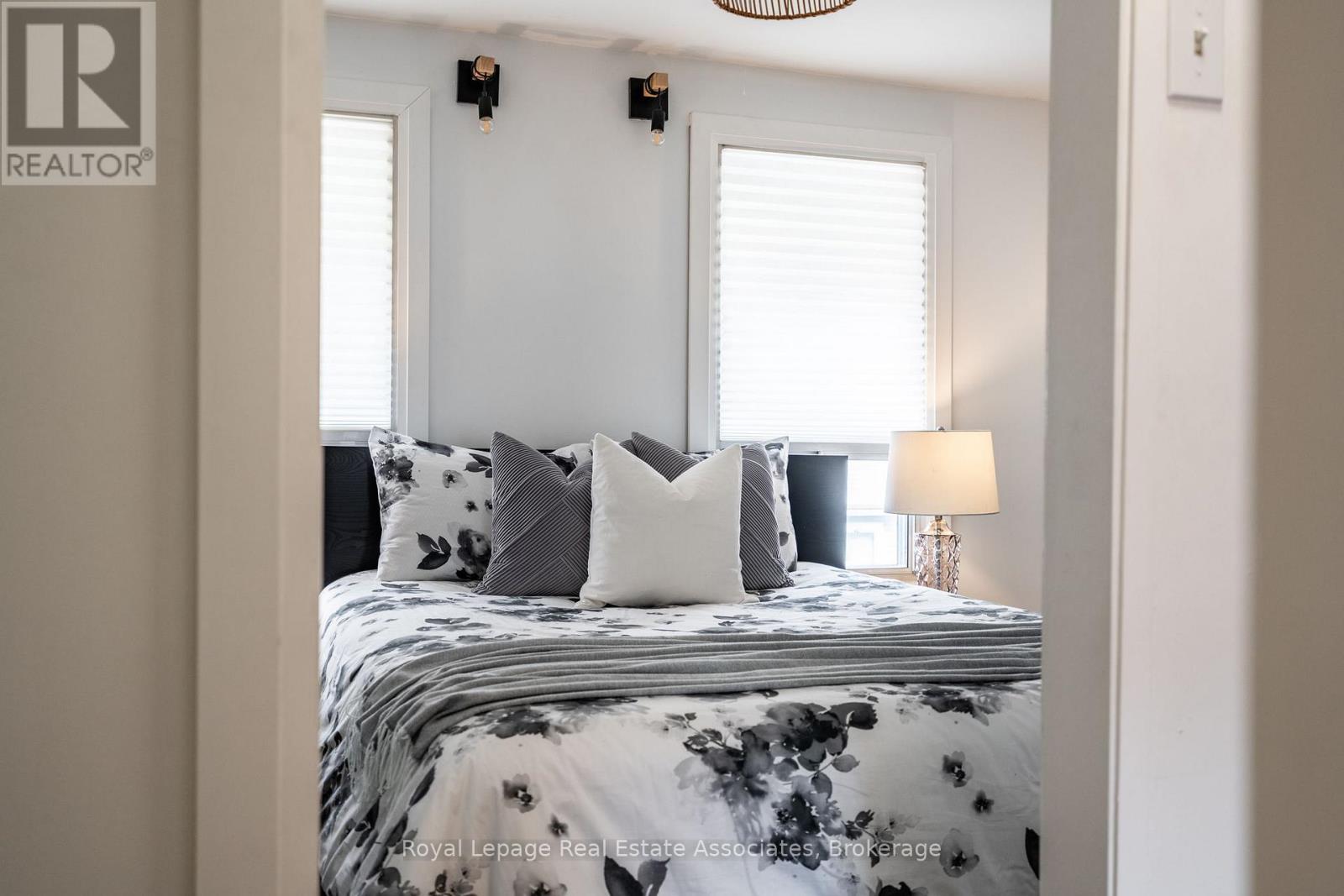 28 Edinburgh Avenue, Hamilton, Ontario  L8H 2C3 - Photo 23 - X12513796