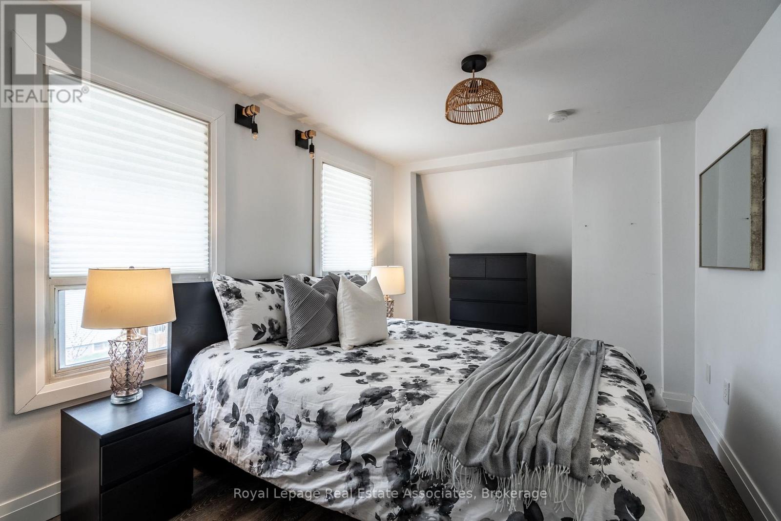 28 Edinburgh Avenue, Hamilton, Ontario  L8H 2C3 - Photo 24 - X12513796