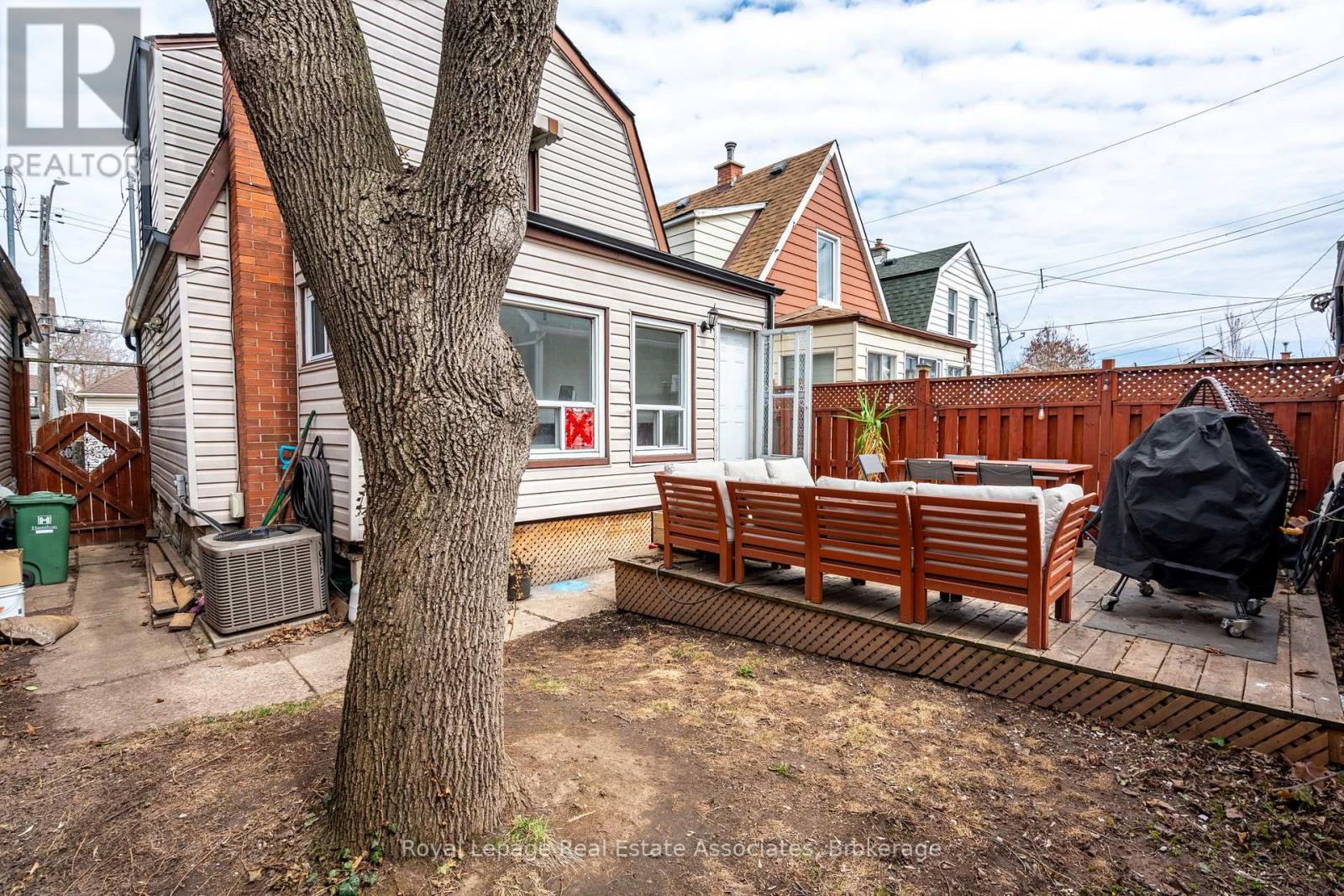 28 Edinburgh Avenue, Hamilton, Ontario  L8H 2C3 - Photo 35 - X12513796