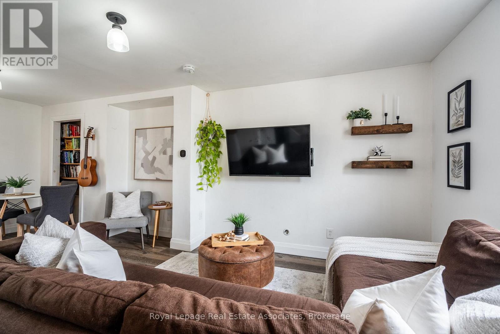 28 Edinburgh Avenue, Hamilton, Ontario  L8H 2C3 - Photo 5 - X12513796