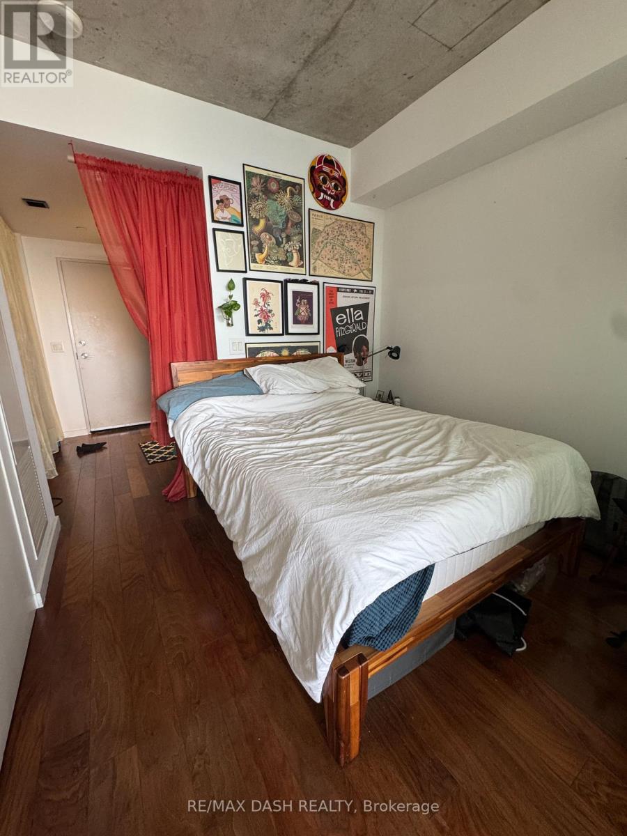 802 - 32 Trolley Crescent, Toronto, Ontario  M5A 0E8 - Photo 6 - C12409345