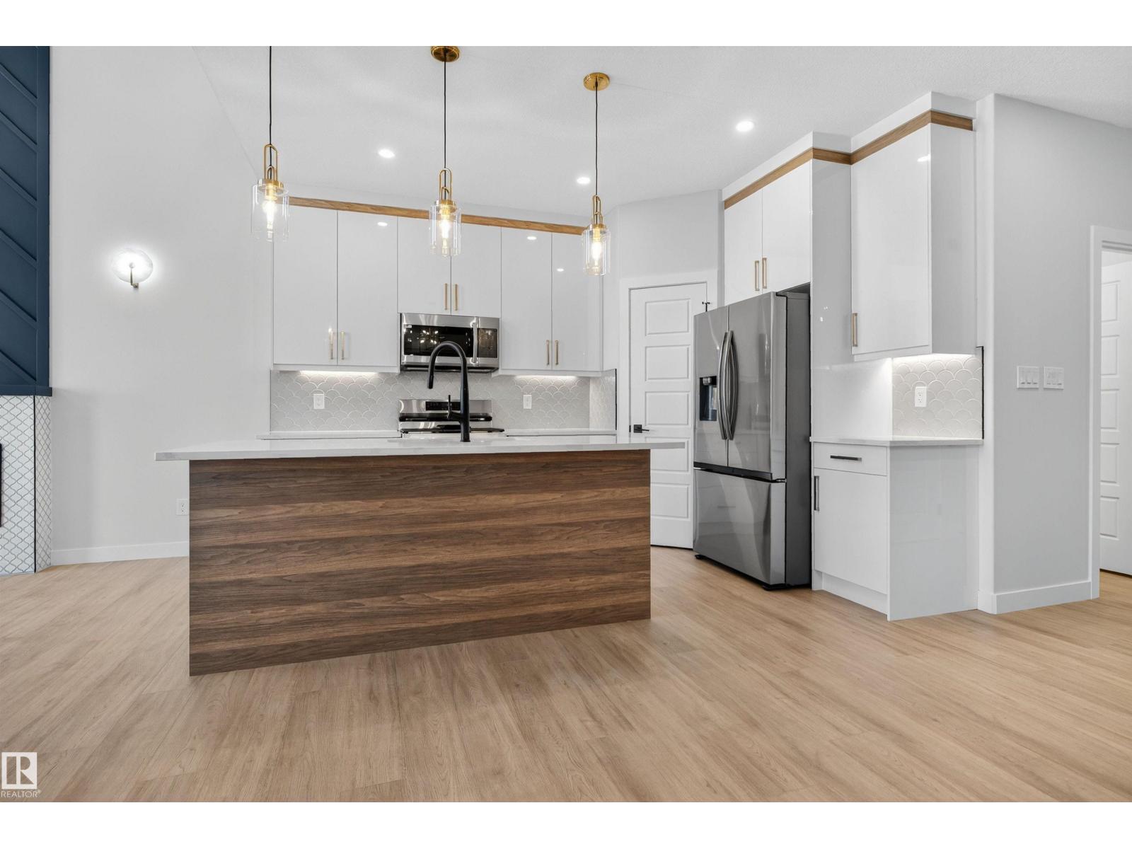 17 Hull Wd, Spruce Grove, Alberta  T7X 0X5 - Photo 4 - E4464402