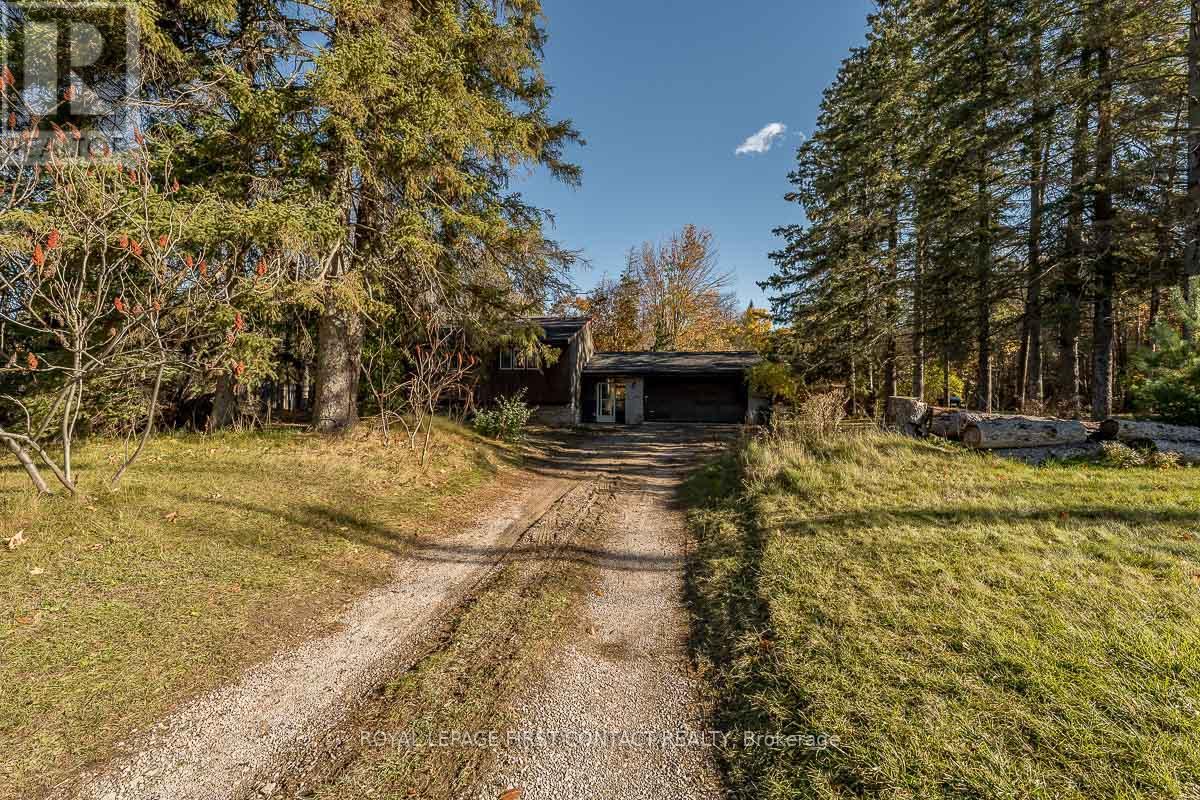 11707 27 County Road, Springwater, Ontario  L0L 1X0 - Photo 4 - S12513404