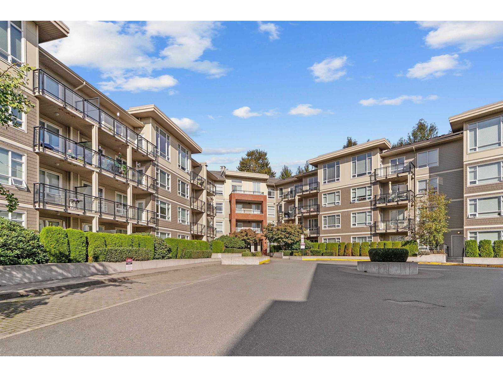 C125 20211 66 Avenue, Langley, British Columbia V2Y 0L4 - Photo 2 - R3059578