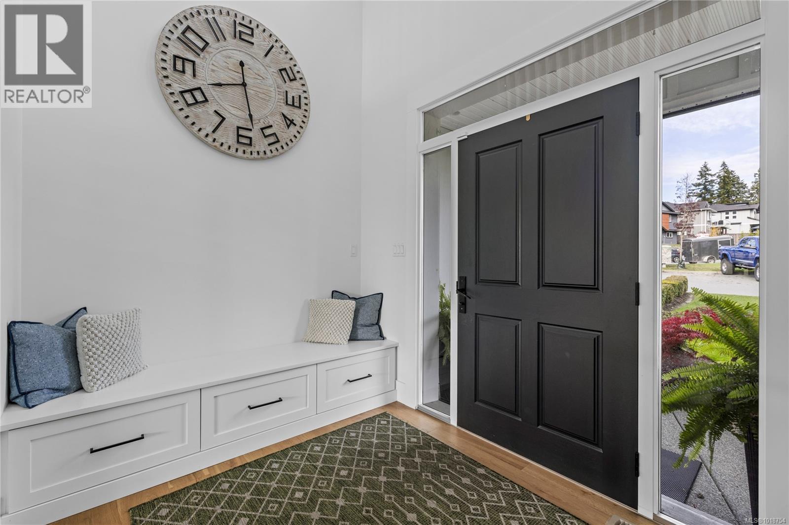 3805 Marjorie Way, Nanaimo, British Columbia  V9T 0K3 - Photo 5 - 1018754