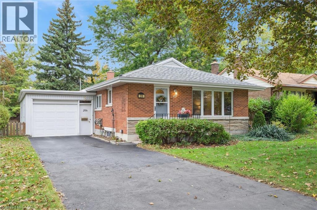 206 Royal Street, Waterloo, Ontario  N2J 2H9 - Photo 2 - 40777790