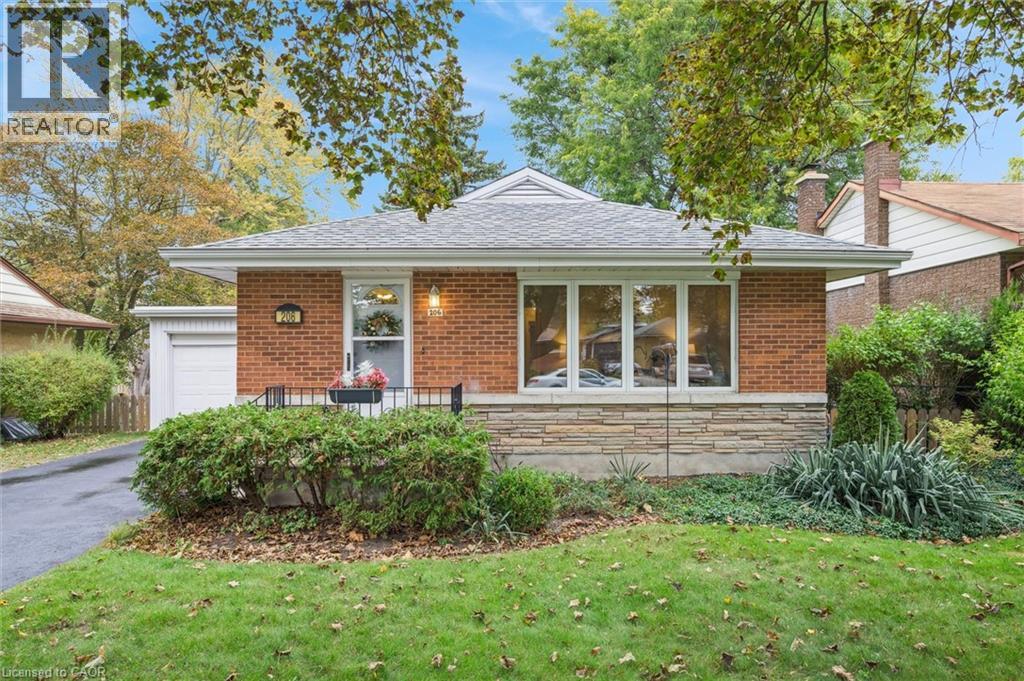 206 ROYAL Street, Waterloo, Ontario