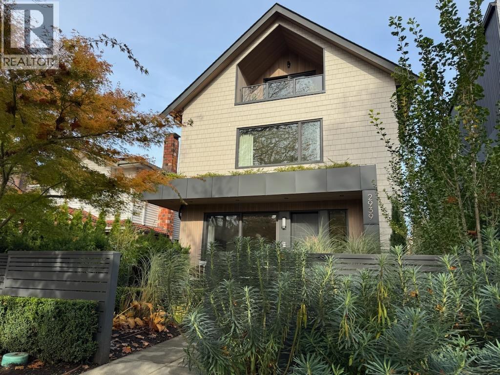 2939 W 15TH AVENUE, Vancouver, British Columbia