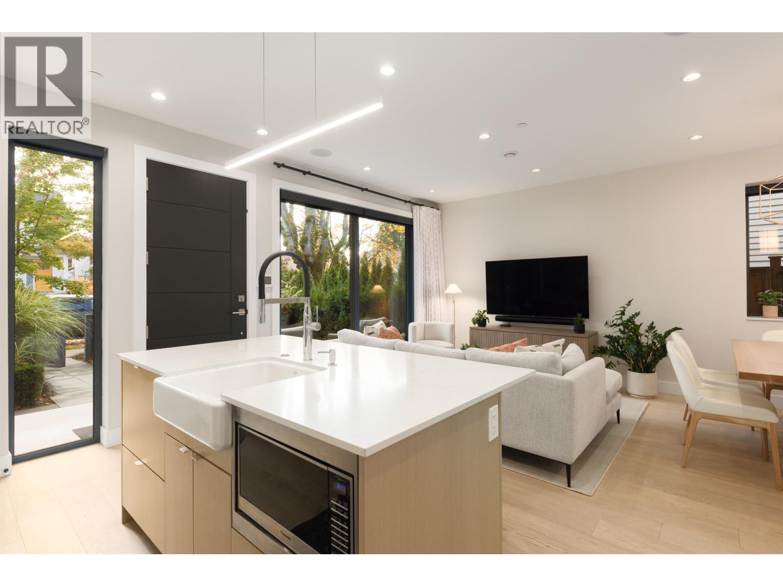 2939 W 15th Avenue, Vancouver, British Columbia  V6K 3A2 - Photo 13 - R3065094