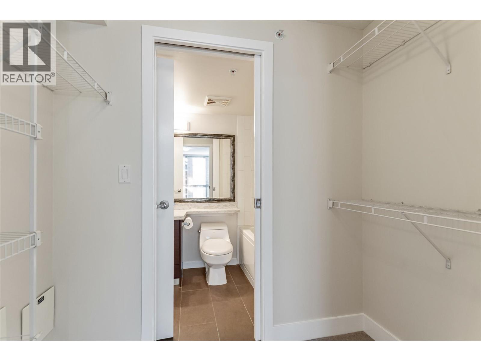 203 2959 Glen Drive, Coquitlam, British Columbia V3B 0B8 - Photo 15 - R3065100