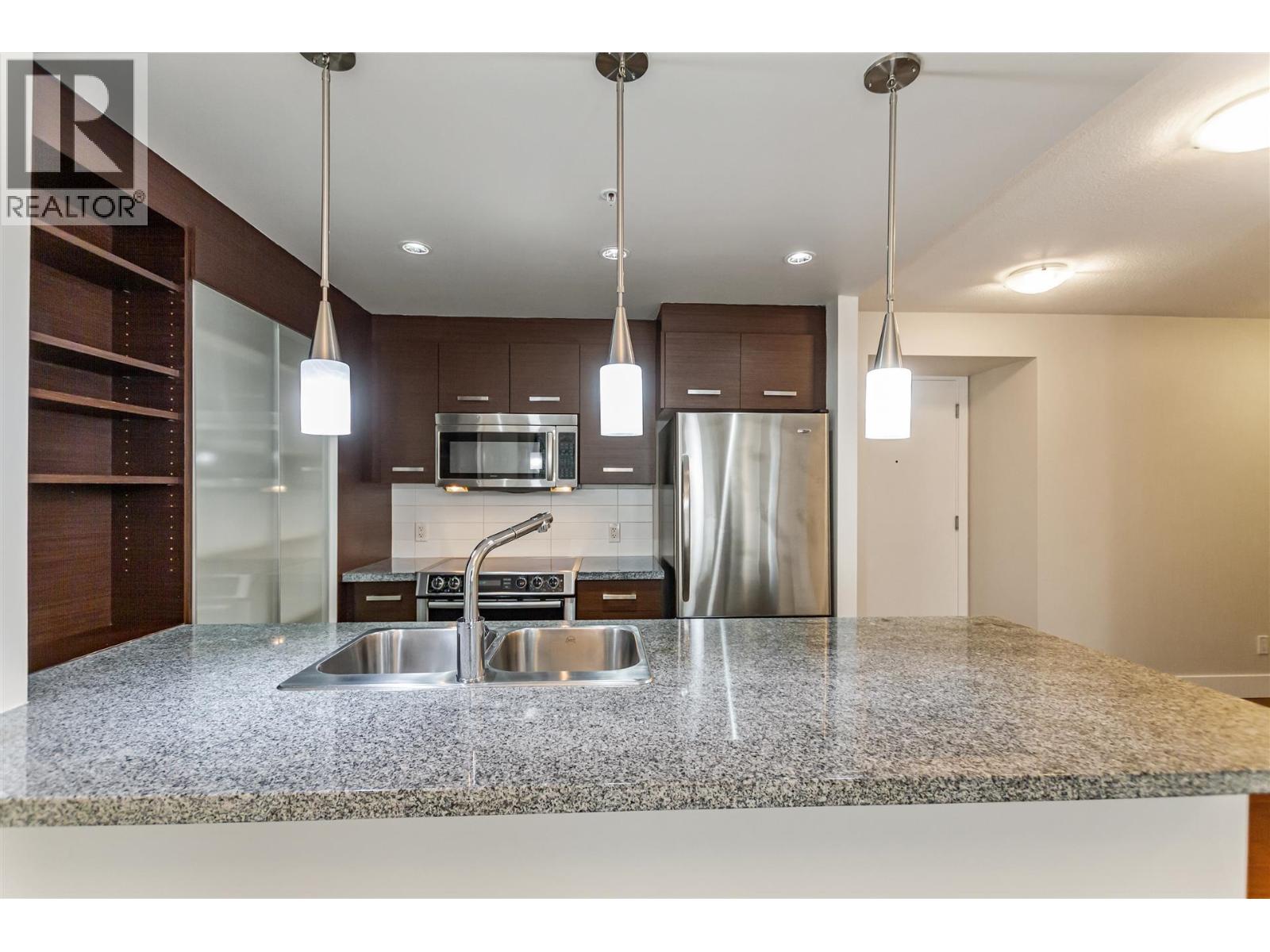 203 2959 Glen Drive, Coquitlam, British Columbia V3B 0B8 - Photo 6 - R3065100