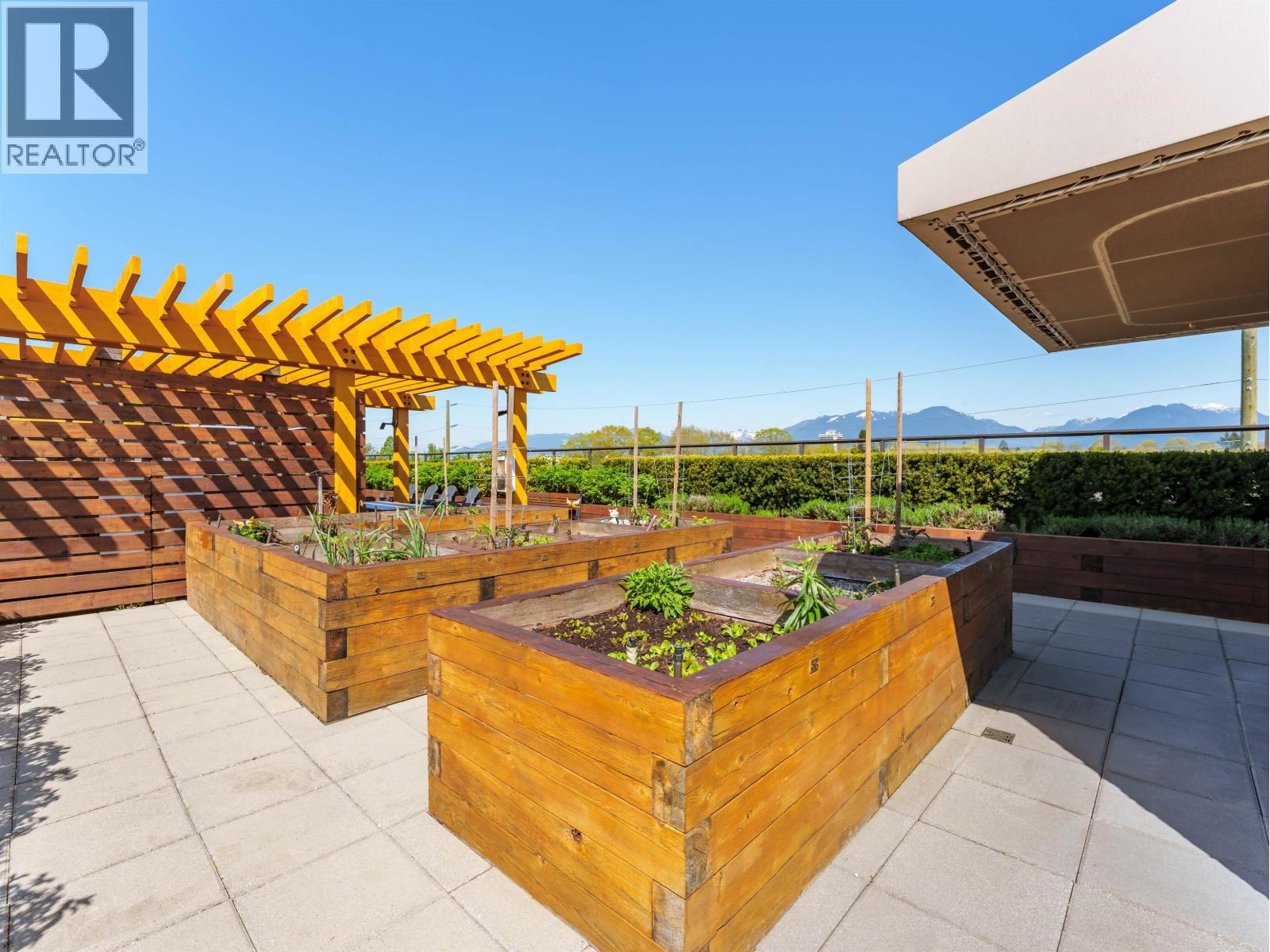 301 3971 Hastings Street, Burnaby, British Columbia  V5C 2H8 - Photo 17 - R3065104