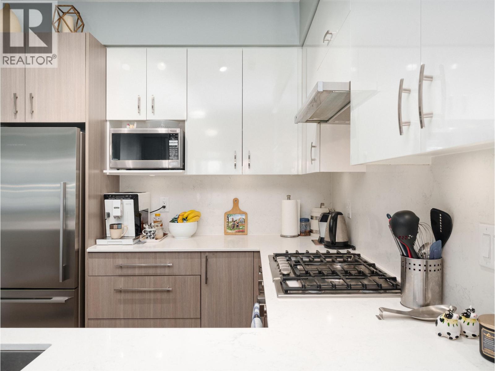 301 3971 Hastings Street, Burnaby, British Columbia  V5C 2H8 - Photo 7 - R3065104