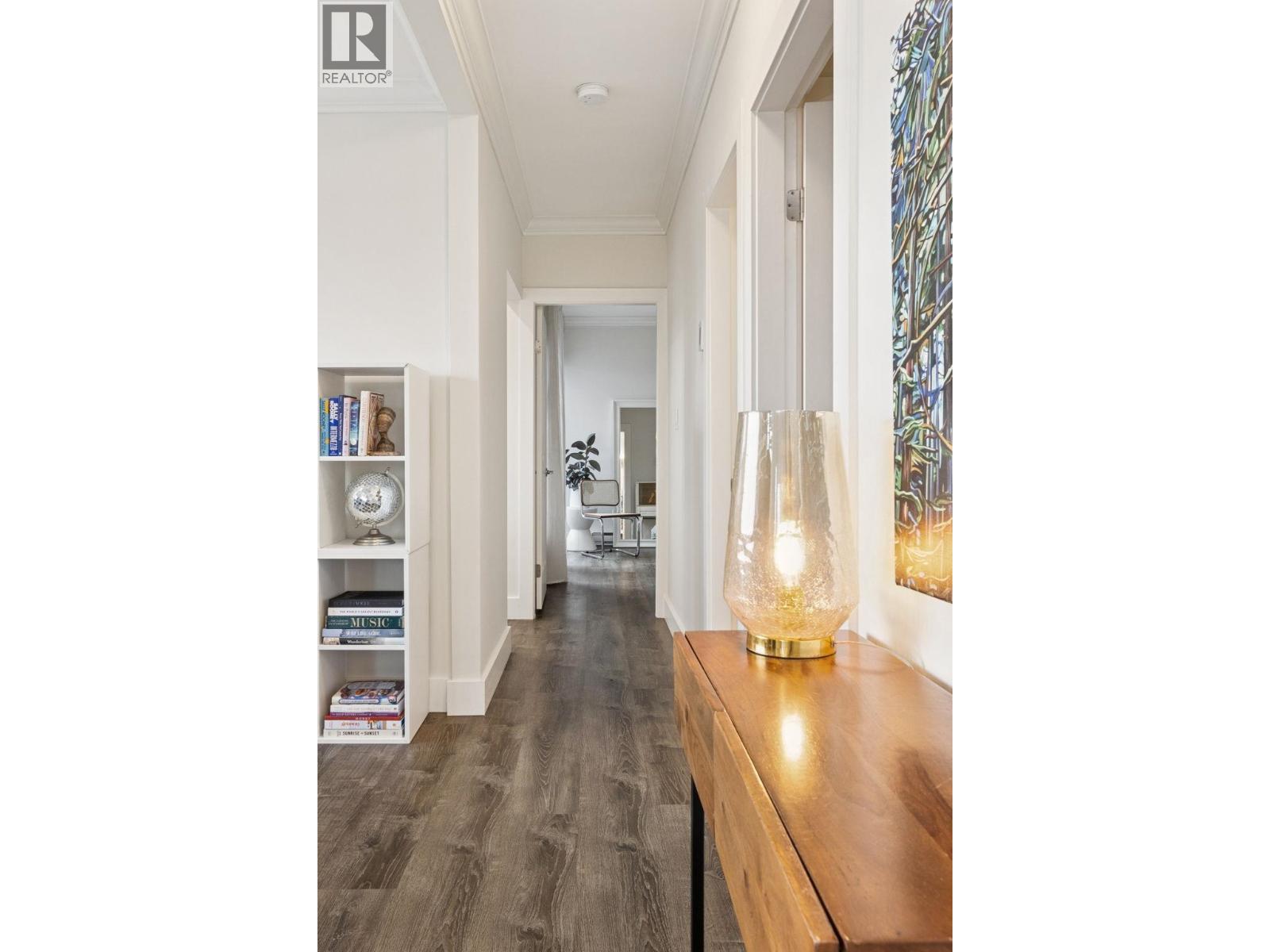 101 2440 Haywood Avenue, West Vancouver, British Columbia V7V 1Y1 - Photo 11 - R3065106