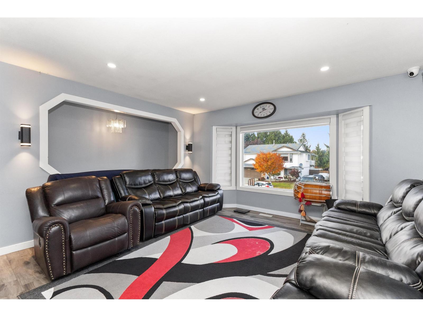 31362 Mcconachie Place, Abbotsford, British Columbia  V2T 5G6 - Photo 3 - R3064160