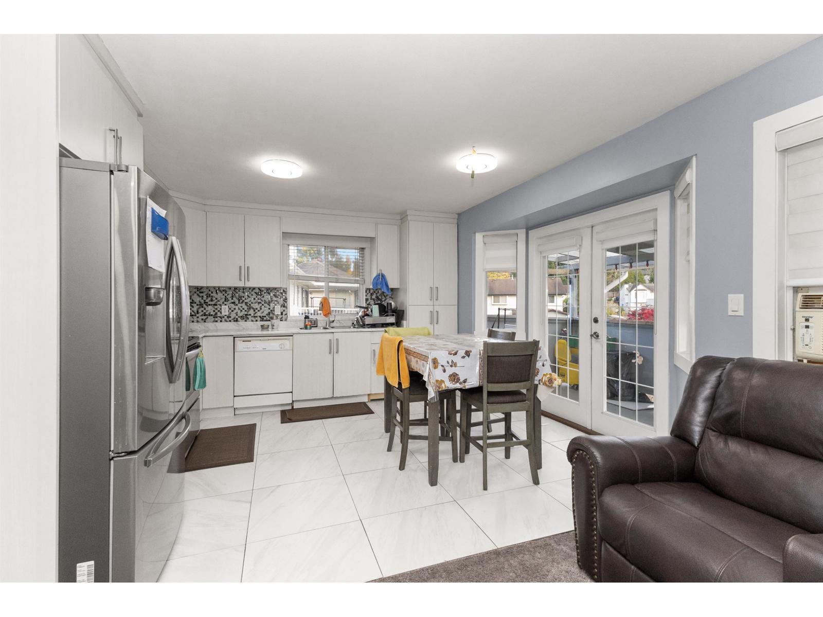 31362 Mcconachie Place, Abbotsford, British Columbia  V2T 5G6 - Photo 9 - R3064160