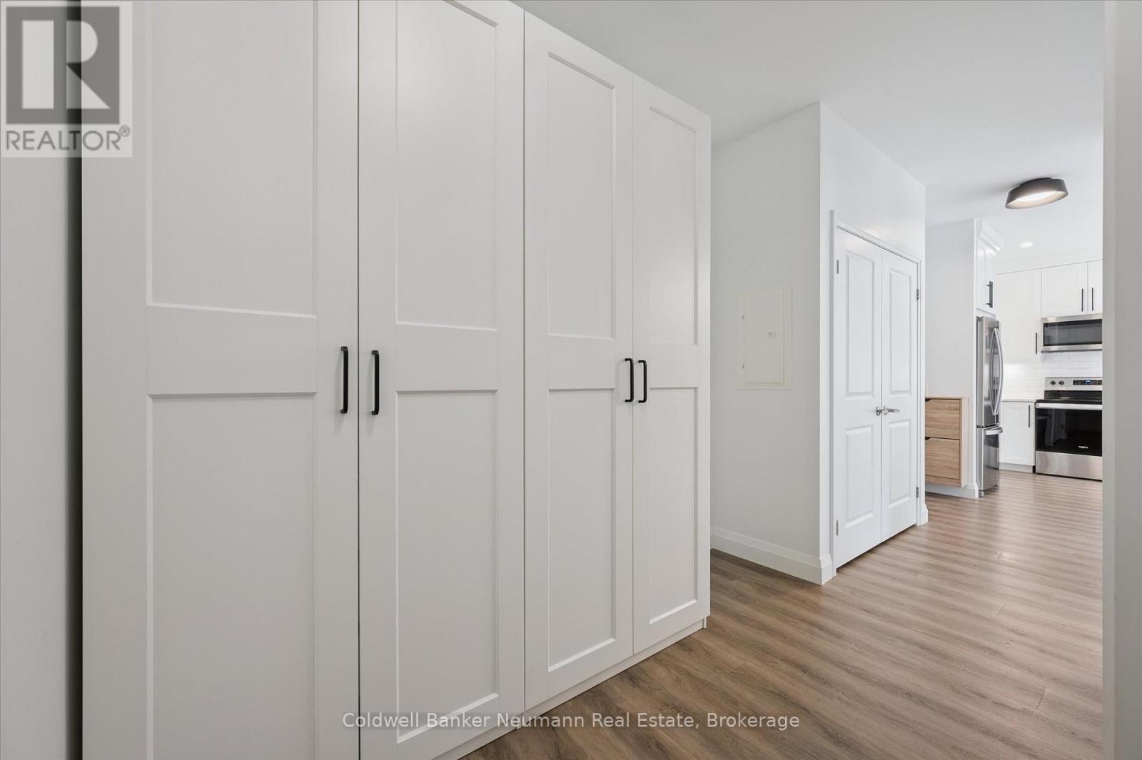 213 - 332 Gosling Gardens, Guelph (Clairfields/hanlon Business Park), Ontario  N1L 0P8 - Photo 10 - X12513908