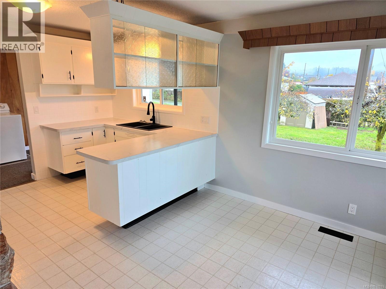 4092 Exton St, Port Alberni, British Columbia V9Y 3X7 - Photo 5 - 1018933