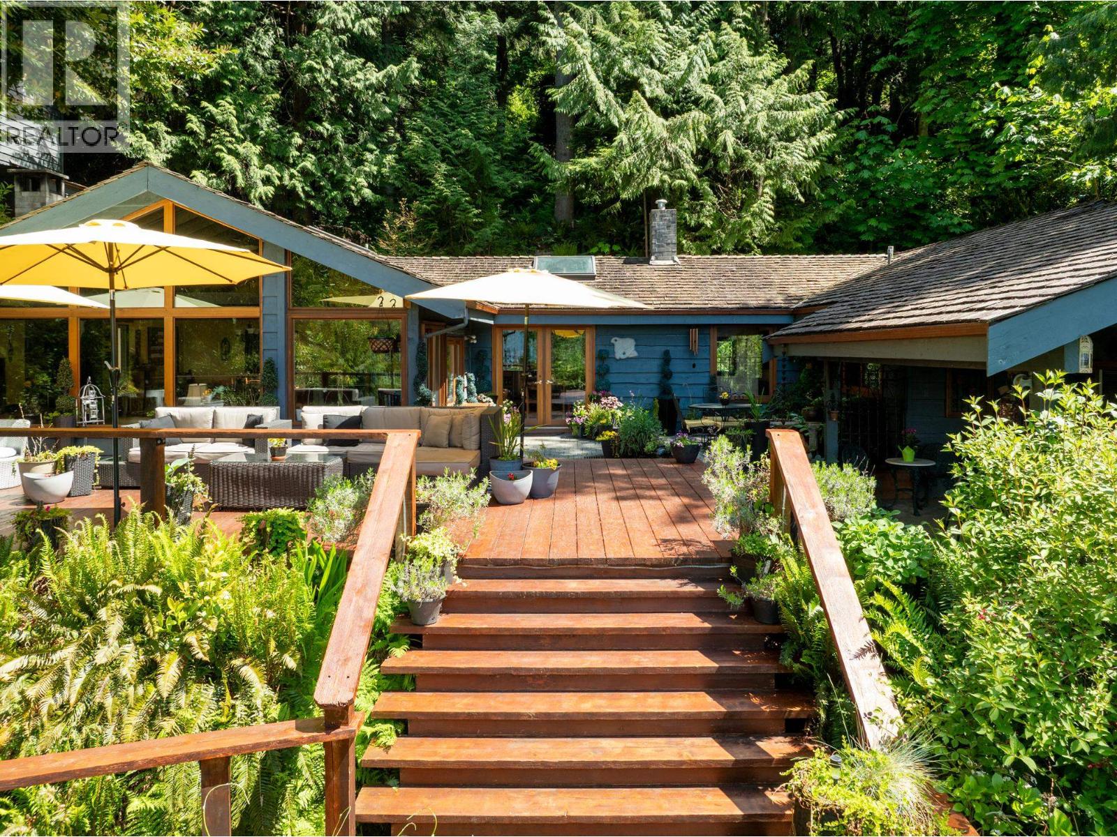 315 Bayview Road, Lions Bay, British Columbia  V0N 2E0 - Photo 3 - R3065089