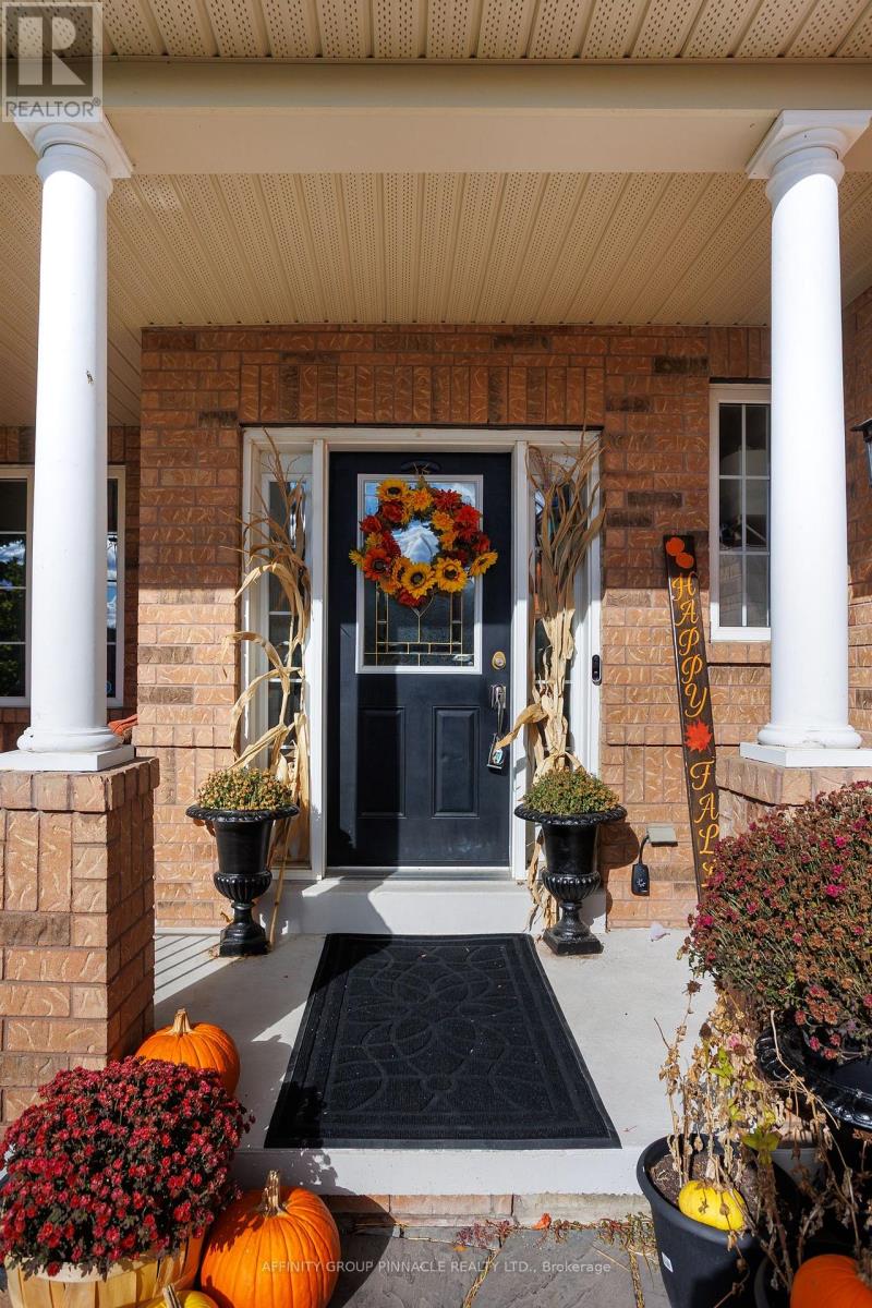 20 Ellis Crescent, Kawartha Lakes, Ontario K9V 0A5 - Photo 5 - X12497748