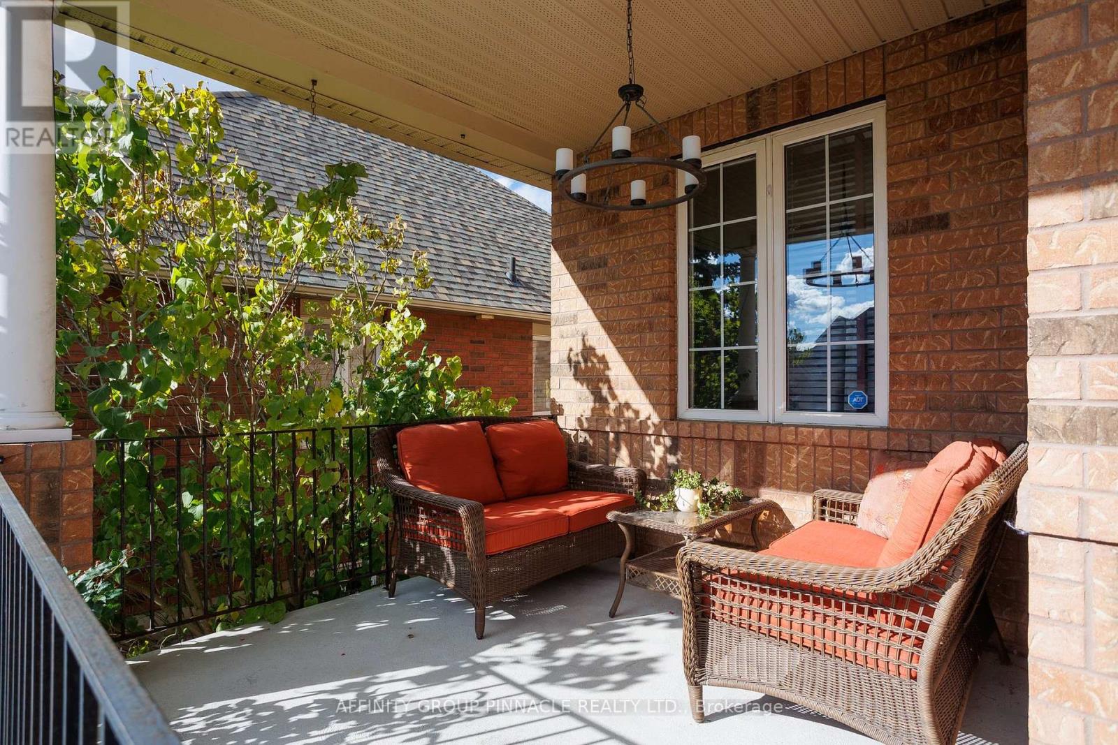 20 Ellis Crescent, Kawartha Lakes, Ontario K9V 0A5 - Photo 4 - X12497748