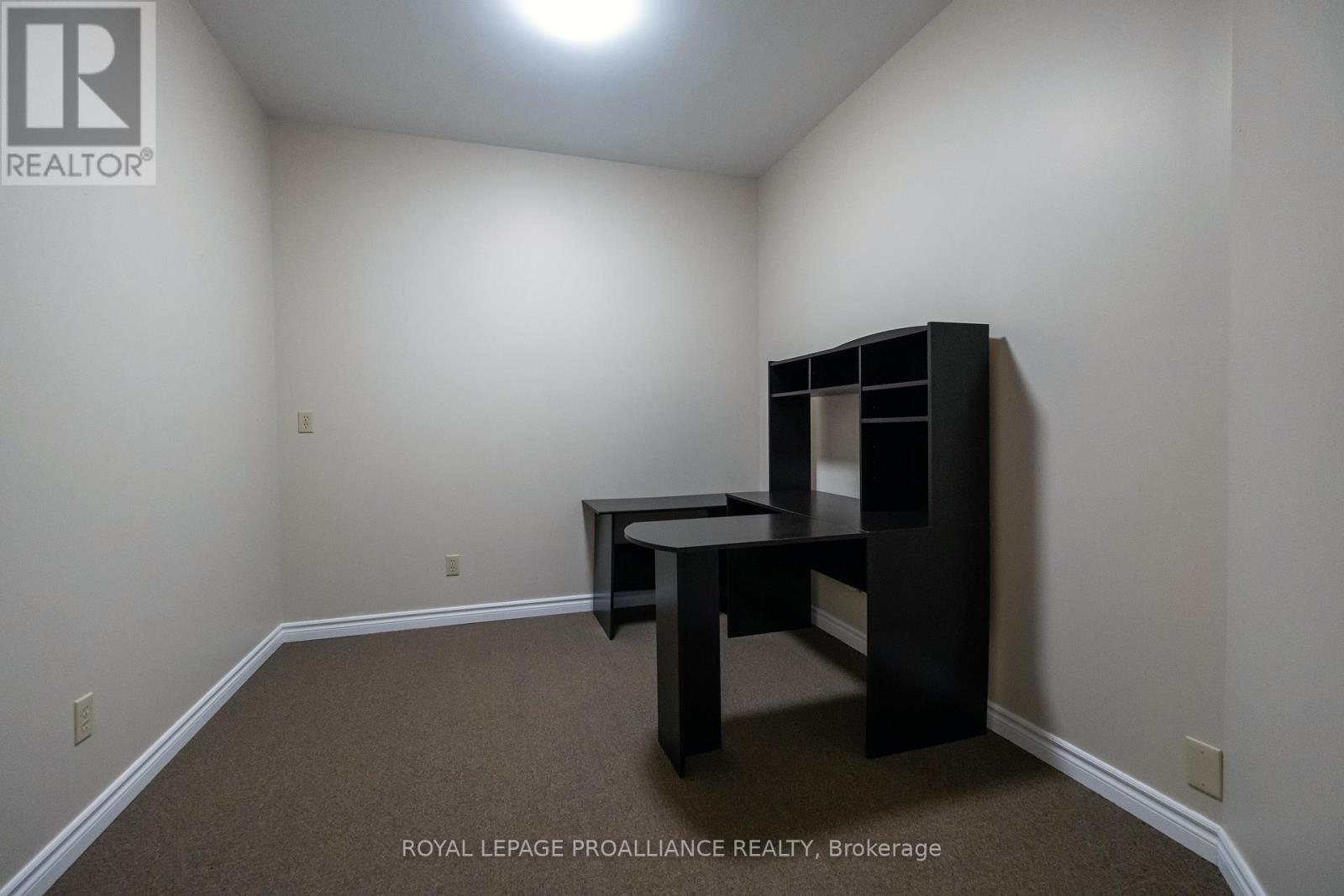 2 - 320 Sidney Street, Belleville, Ontario K8P 3Z3 - Photo 12 - X12512706