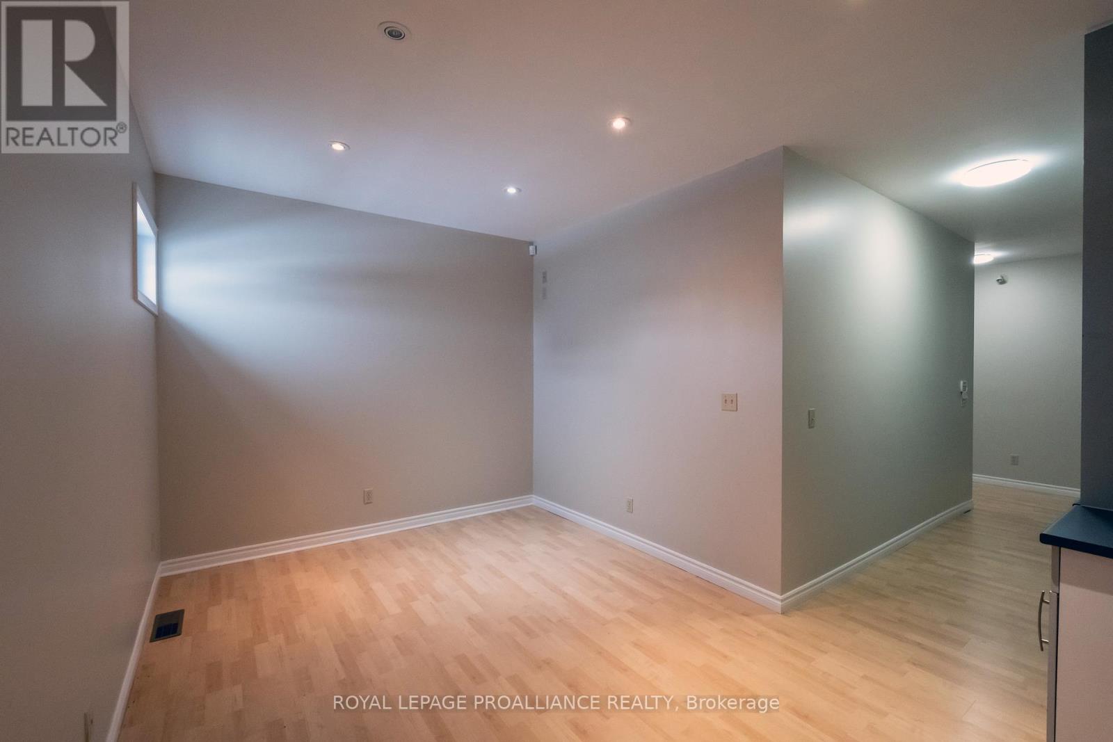 2 - 320 Sidney Street, Belleville, Ontario K8P 3Z3 - Photo 19 - X12512706