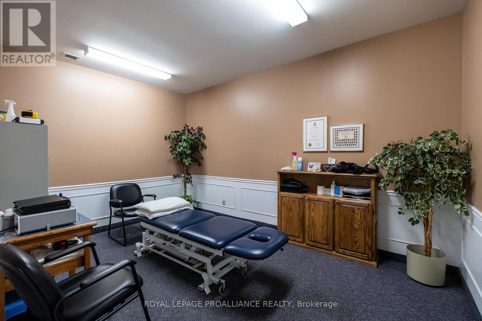 1 - 320 Sidney Street, Belleville, Ontario K8P 4Y7 - Photo 12 - X12512810